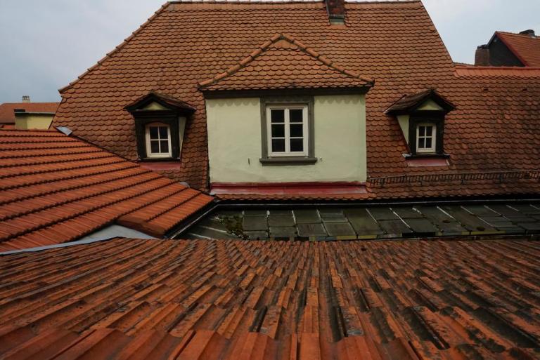 Quels matériaux de toiture privilégier pour votre maison à Béthune ?